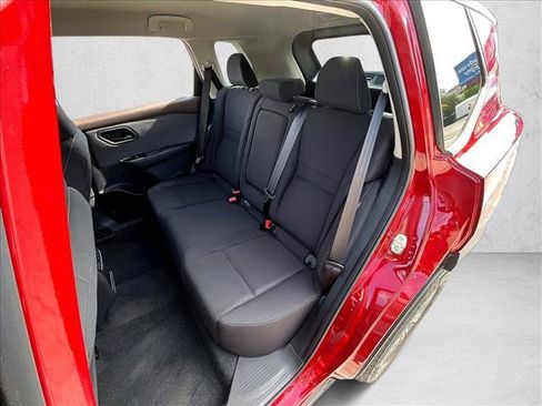 Used 2023 Nissan Rogue S FWD image 28
