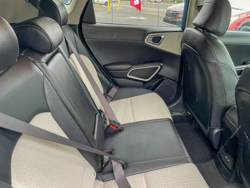 Used 2023 Kia Soul GT-Line image 34