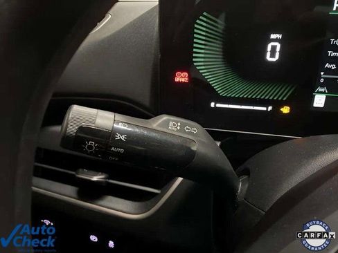 Used 2025 Kia K4 LX image 37