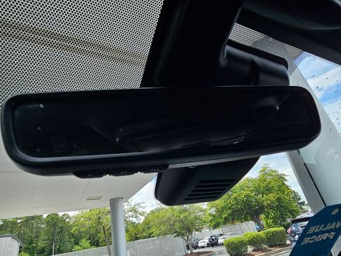 Used 2024 Nissan Titan Platinum Reserve w/ Moonroof Package RWD image 30