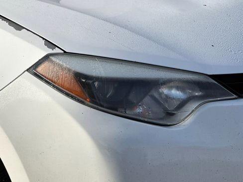 Used 2014 Toyota Corolla LE image 10