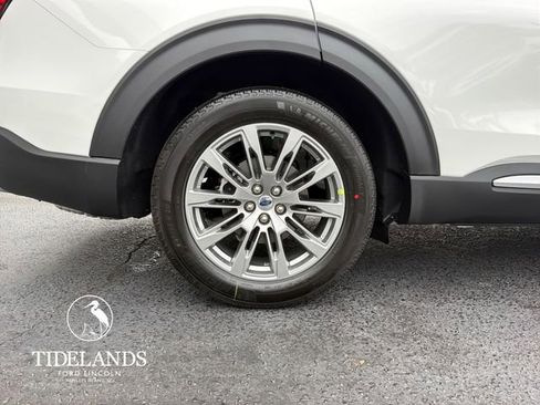 New 2026 Ford Explorer Platinum RWD image 32