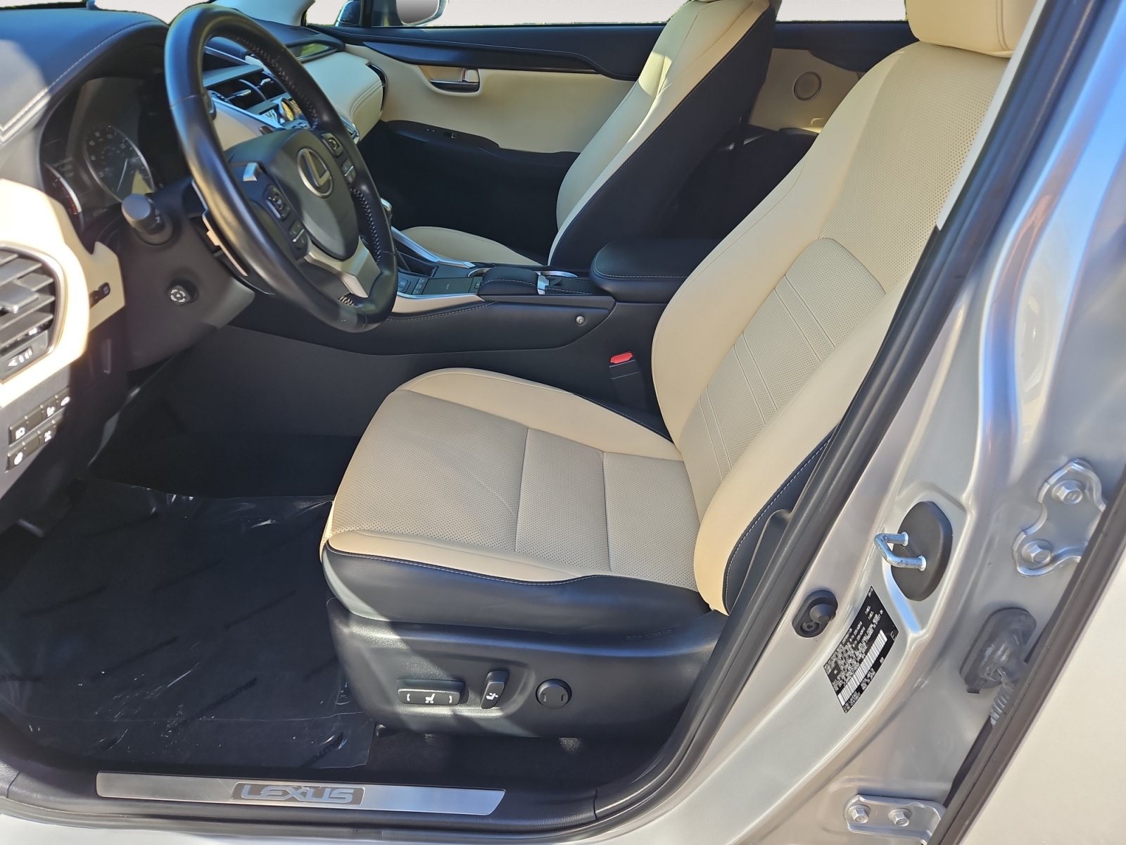 Used 2019 Lexus NX 300 AWD w/ Premium Package image 9