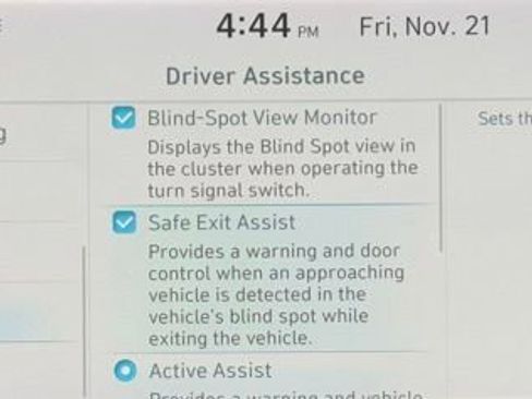 Used 2023 Hyundai Ioniq 5 Limited image 33