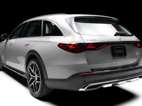 Used 2025 Mercedes-Benz E 450 4MATIC All-Terrain Wagon image 21
