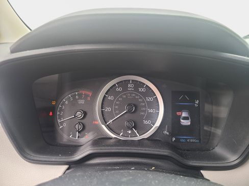 Used 2022 Toyota Corolla LE image 9