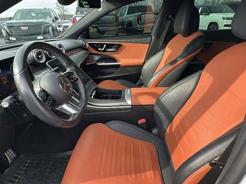 Used 2022 Mercedes-Benz C 300 Sedan image 9