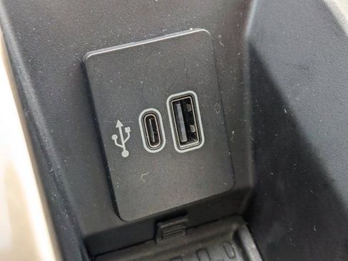 Used 2024 Lincoln Nautilus Black Label image 19