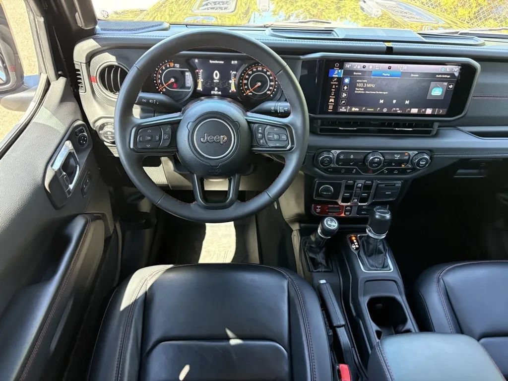 Used 2024 Jeep Gladiator Rubicon AWD/4WD image 42