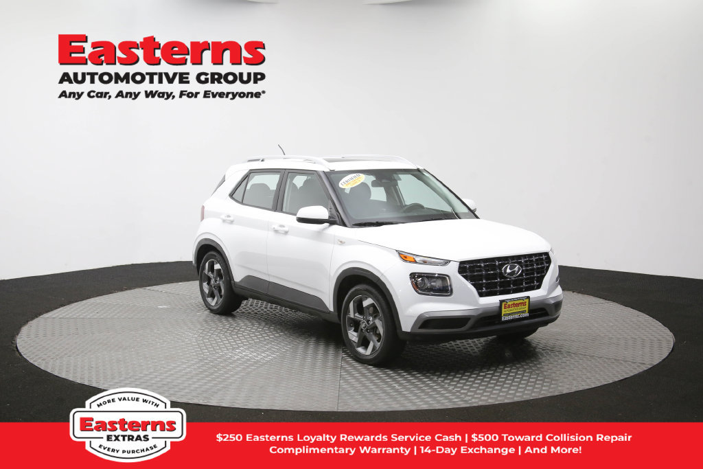Used 2025 Hyundai Venue SEL FWD image 53
