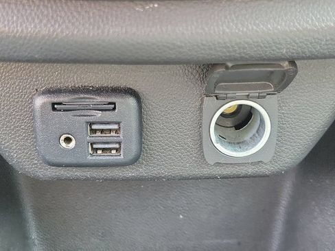 Used 2020 Chevrolet Traverse Premier w/ LPO, Floor Liner Package FWD image 32