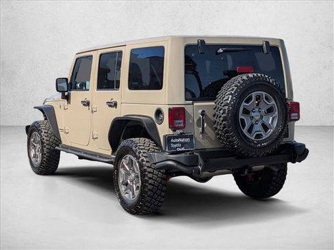 Used 2017 Jeep Wrangler Unlimited Rubicon w/ Connectivity Group image 8