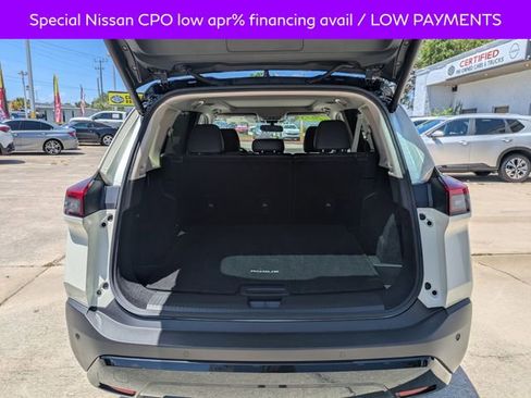 Used 2023 Nissan Rogue SV w/ SV Premium B Package FWD image 13