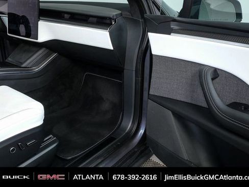 Used 2022 Tesla Model X Plaid image 23
