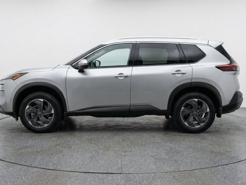 Used 2025 Nissan Rogue SV FWD image 5