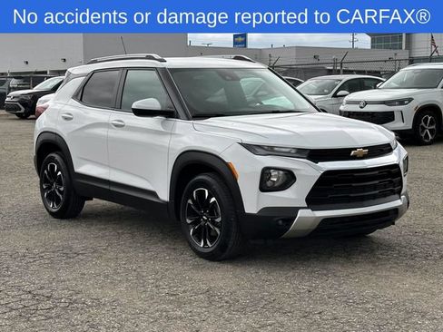 Used 2023 Chevrolet TrailBlazer LT FWD image 8