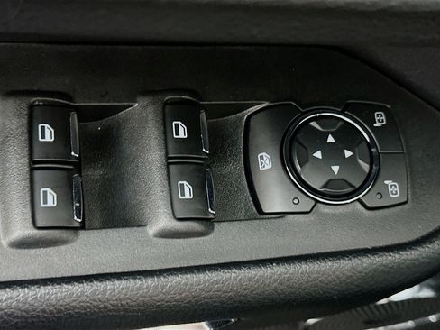 Used 2021 Ford Expedition XLT image 15