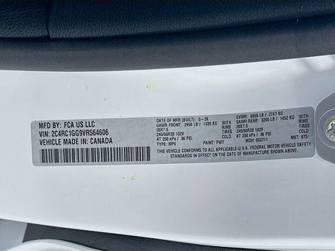 New 2027 Chrysler Pacifica Limited w/ S Appearance Package FWD image 35