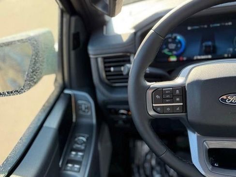 New 2025 Ford F150 Lightning Lariat image 19