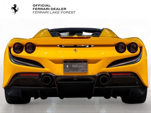 Used 2021 Ferrari F8 Tributo RWD image 11