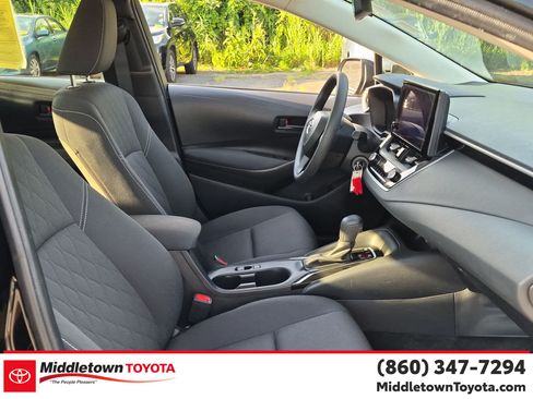 Used 2024 Toyota Corolla LE AWD/4WD image 36