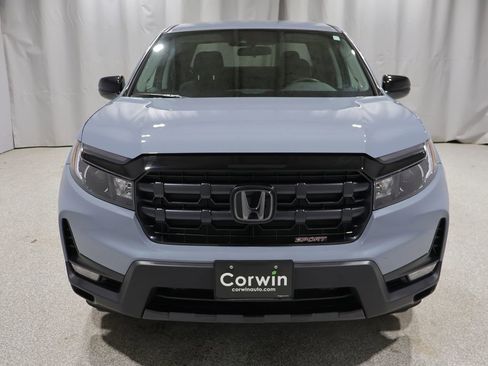 Used 2025 Honda Ridgeline Sport image 8