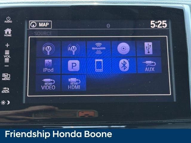 Used 2017 Honda Pilot Touring image 27