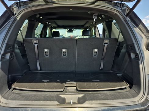 Used 2025 Honda Pilot TrailSport image 21