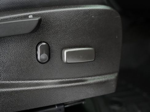 Used 2016 GMC Canyon SLT w/ Driver Alert Package image 52