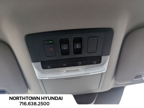 Used 2022 Nissan Pathfinder Platinum image 27
