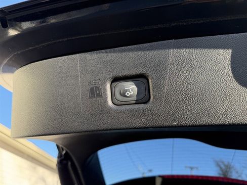 Used 2016 Lincoln MKX Reserve w/ Technology Package image 26