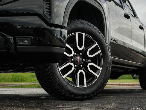 New 2026 GMC Sierra 1500 AT4 w/ Technology Package AWD/4WD image 6