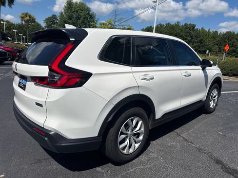 Used 2024 Honda CR-V LX image 3