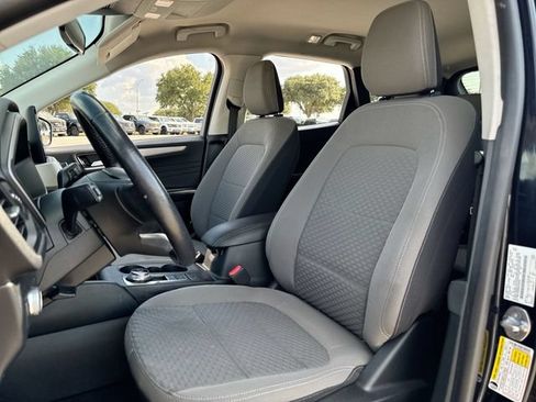 Used 2021 Ford Escape SE w/ SE Sport Appearance Package FWD image 11
