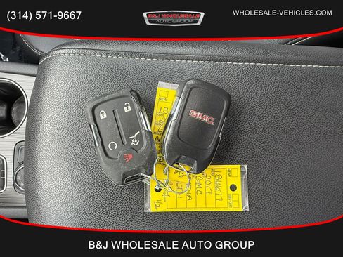 Used 2017 GMC Acadia SLT FWD image 27