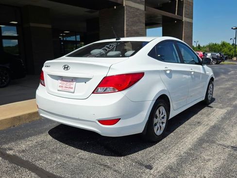 Used 2015 Hyundai Accent GLS FWD image 6