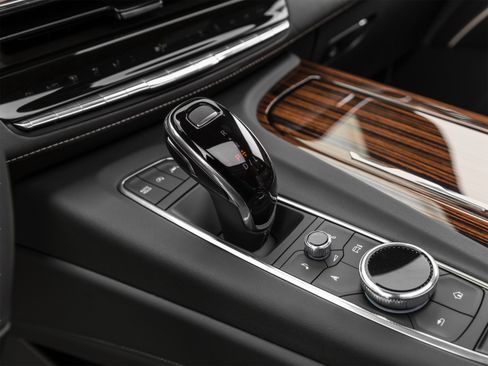 Used 2022 Cadillac Escalade Sport Platinum RWD image 26