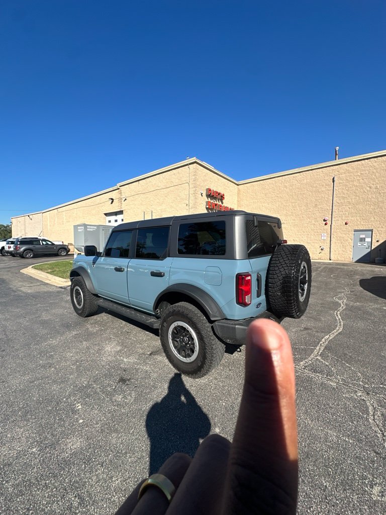 Used 2023 Ford Bronco Big Bend w/ Sasquatch Package AWD/4WD image 6
