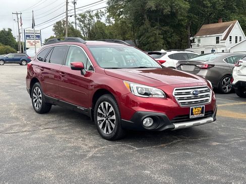 Used 2017 Subaru Outback 2.5i Limited AWD/4WD image 3