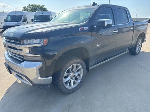 Used 2021 Chevrolet Silverado 1500 LTZ w/ LTZ Premium Package AWD/4WD image 3