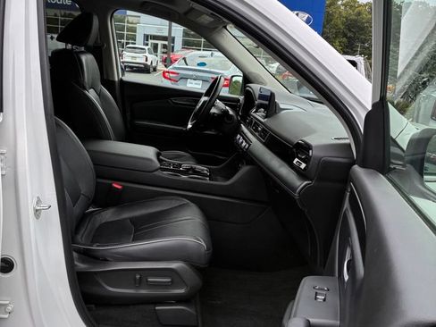 Used 2023 Honda Pilot Elite image 21