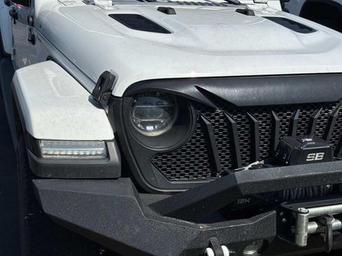 Used 2021 Jeep Gladiator Overland w/ Popular Equipment Package AWD/4WD image 3