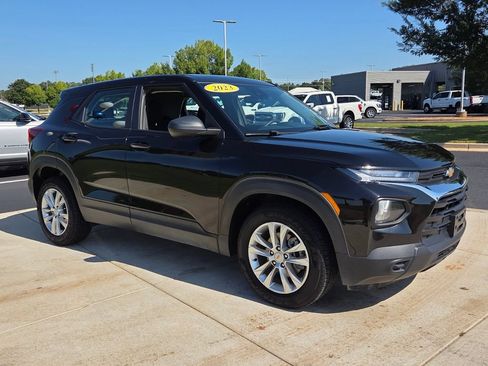 Used 2023 Chevrolet TrailBlazer LS FWD image 15