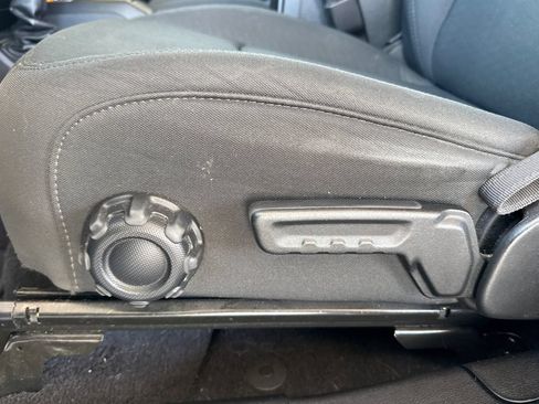 Used 2020 Jeep Wrangler Unlimited Sport AWD/4WD image 19