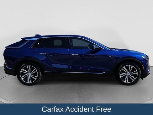 Used 2024 Cadillac Lyriq Luxury RWD image 2