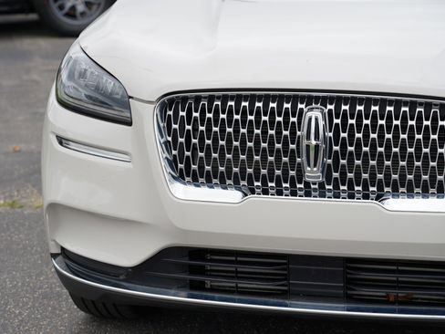 Used 2022 Lincoln Corsair Reserve w/ Elements Package image 11