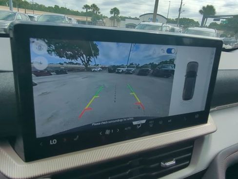 New 2026 Ford Explorer Active RWD image 21