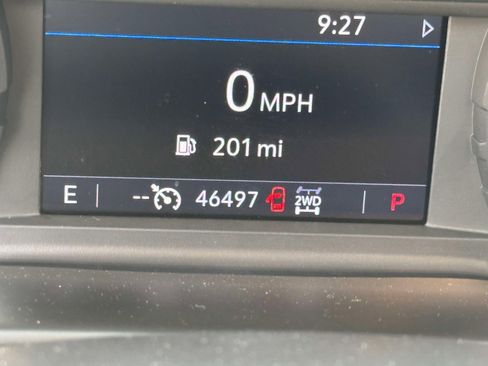 Certified 2021 Chevrolet Silverado 1500 LT Trail Boss w/ Convenience Package II image 9