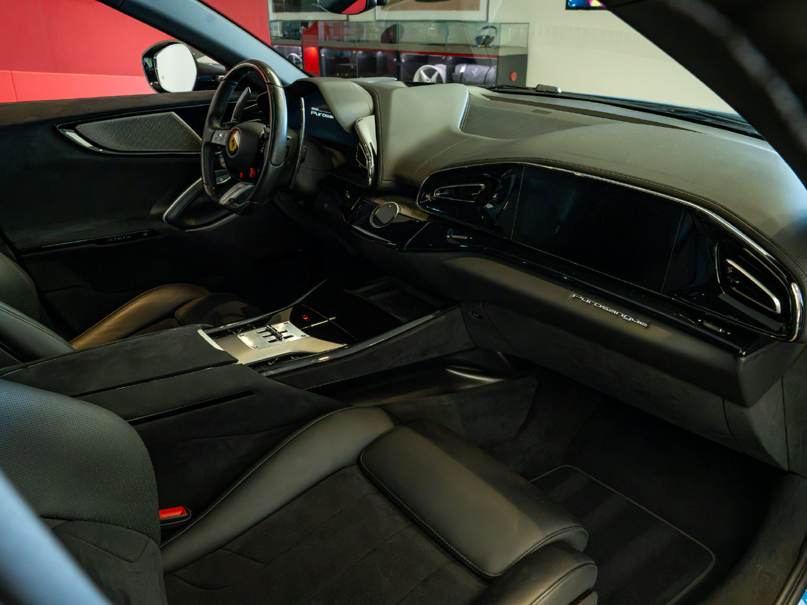 Used 2023 Ferrari Purosangue AWD/4WD image 22