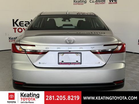 Used 2025 Toyota Camry LE FWD image 6